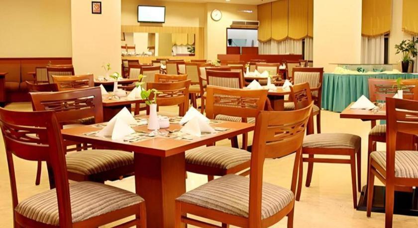 Hotel Bintang Wisata Mandiri Jakarta Eksteriør bilde