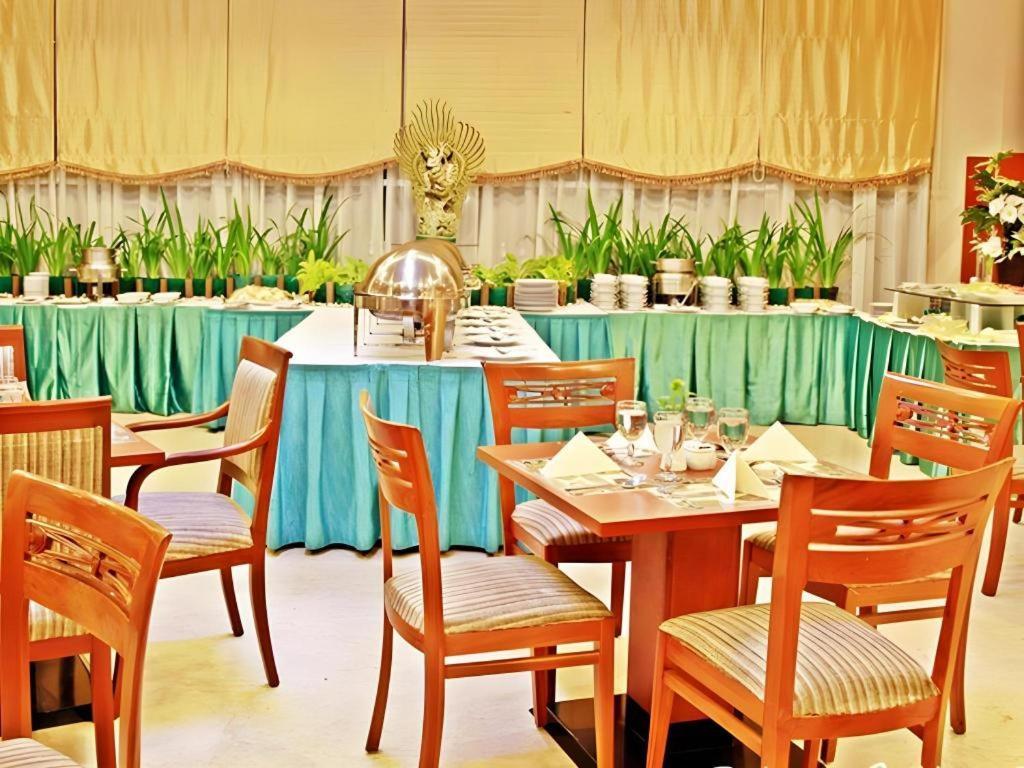 Hotel Bintang Wisata Mandiri Jakarta Eksteriør bilde
